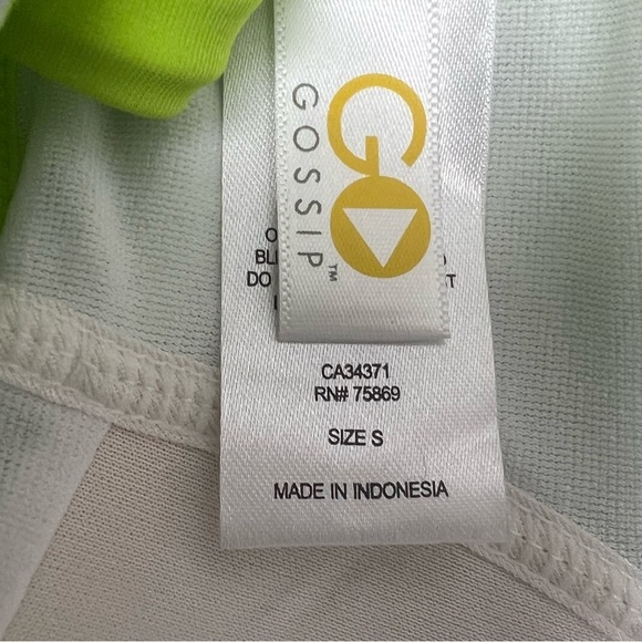 NWT GO by Gossip Sporty Splice Tankini Small Swimsuit Top Sports Bra Blue Lime - Picture 16 of 16